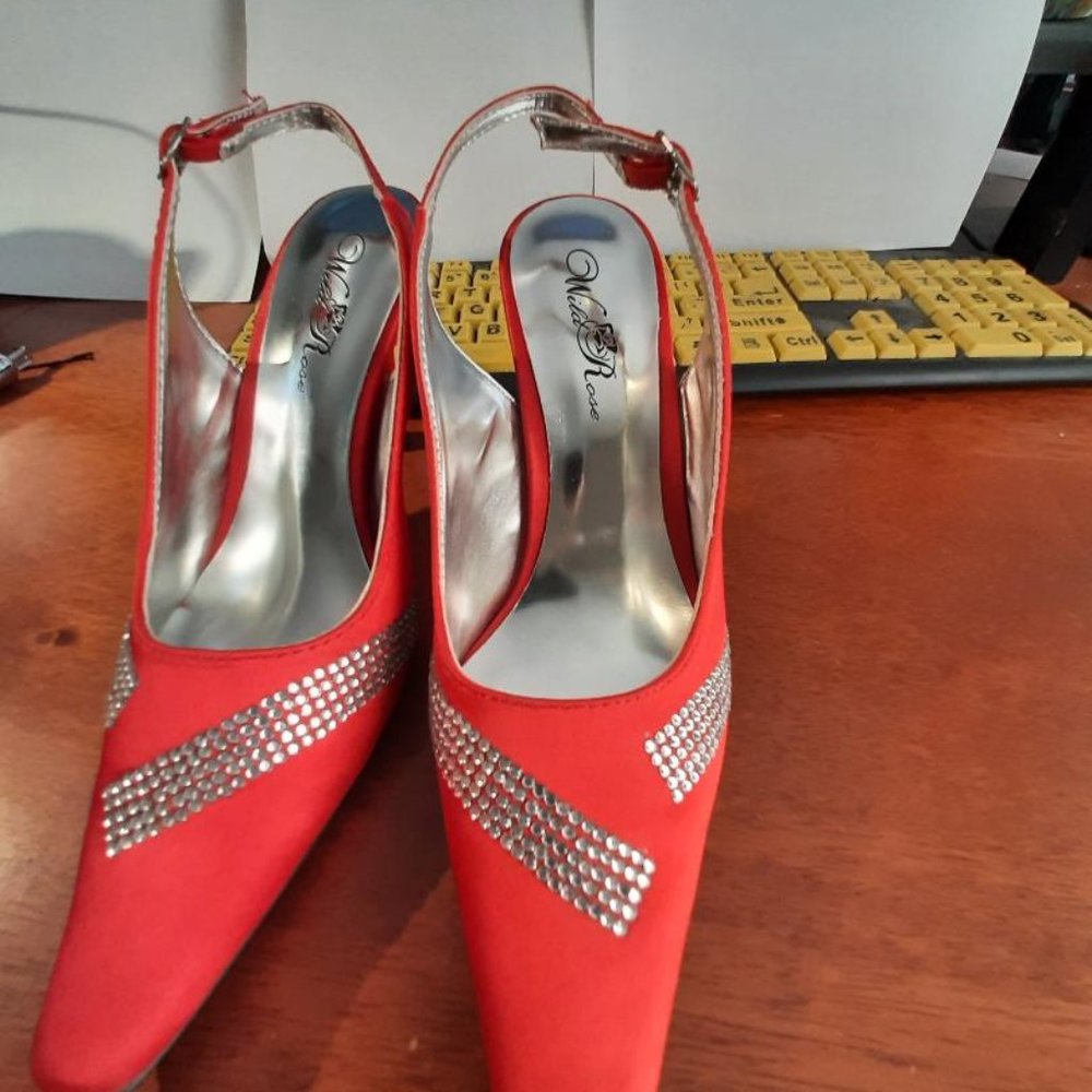 NEW ! Wild Rose Ankle Strap Sparkling on Red Silk Sandal Size 7